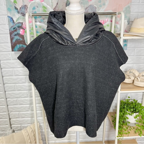 LUUKAA Wool Hooded Poncho Top Size 10 - Picture 1 of 5